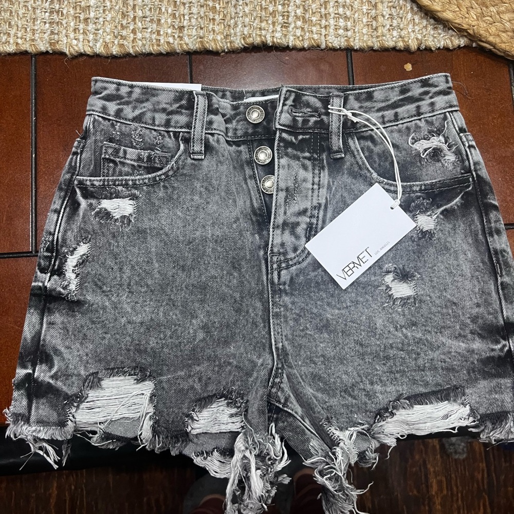 Vervet XS charcoal acid washed shorts